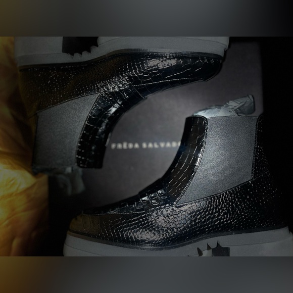 Freda Salvador Shoes - These are genuine leather Freda Salvador FELIX boots. They are size 9 in women.